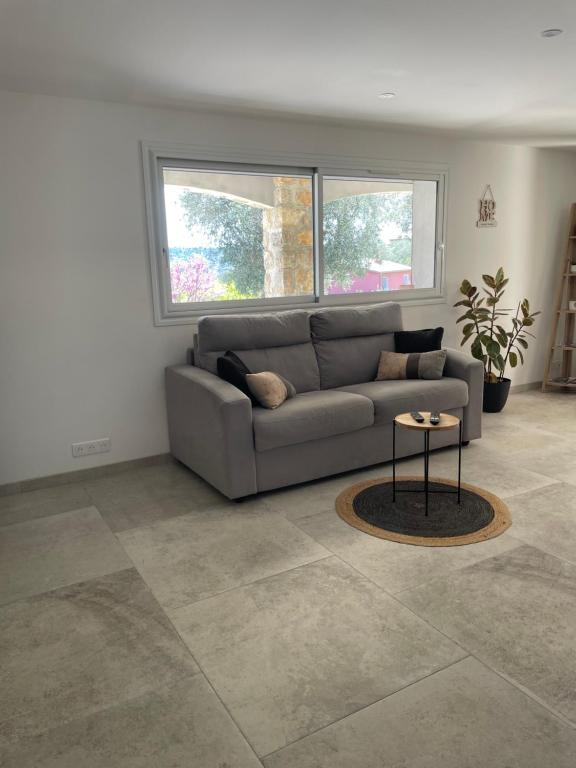 Rez de villa Peymeinade - 2