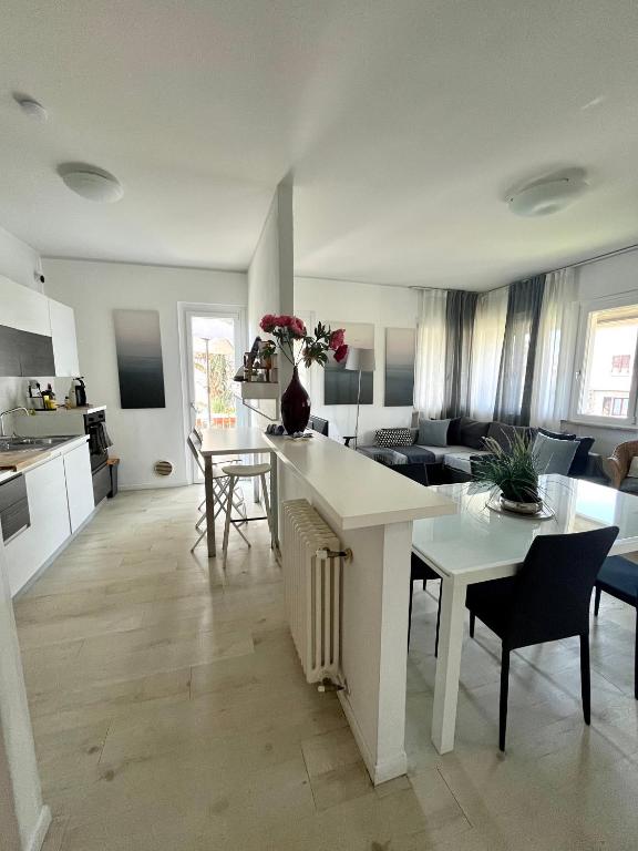 Family Livin' Sirmione Flats - 4