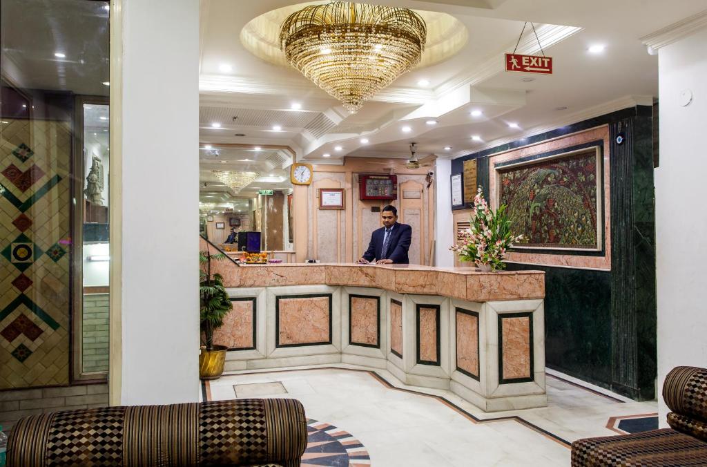 Hotel Sunstar Residency photo