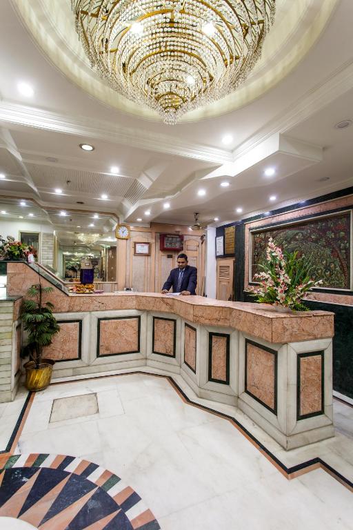 Hotel Sunstar Residency photo