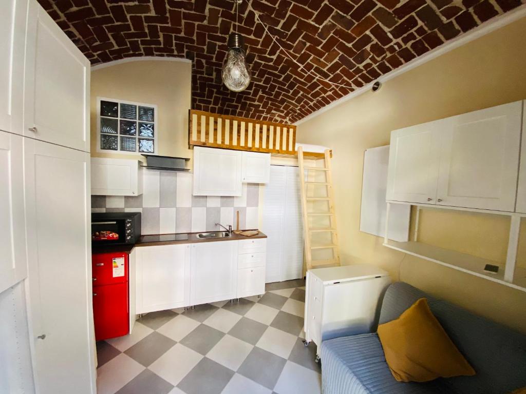 La Crocetta 53 Petite Room - 3