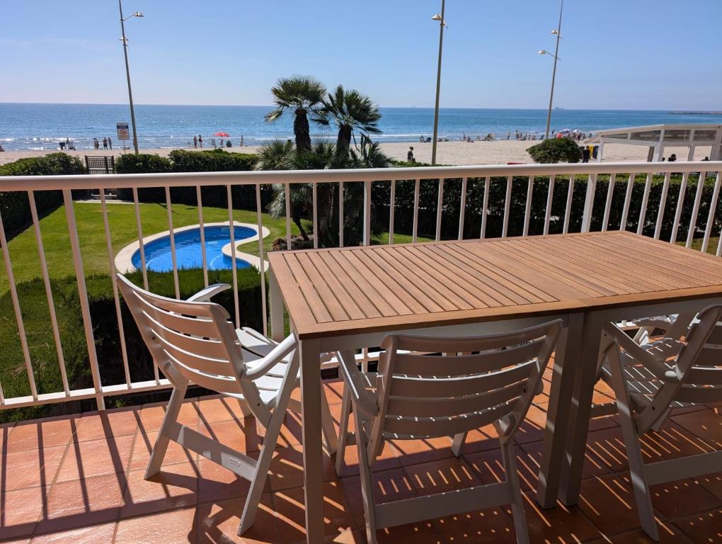Parasol Holiday Sunny Beach Lovers 1 - 5