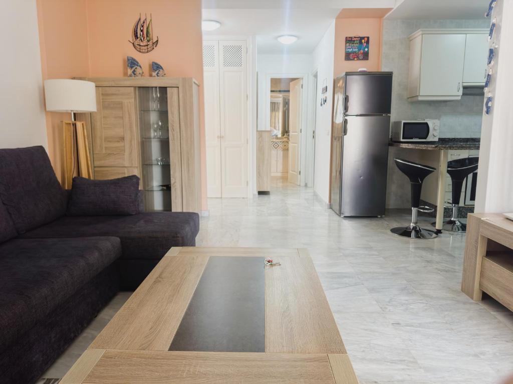 Dinastia B403 by Tenerife Rental & Sales - 4