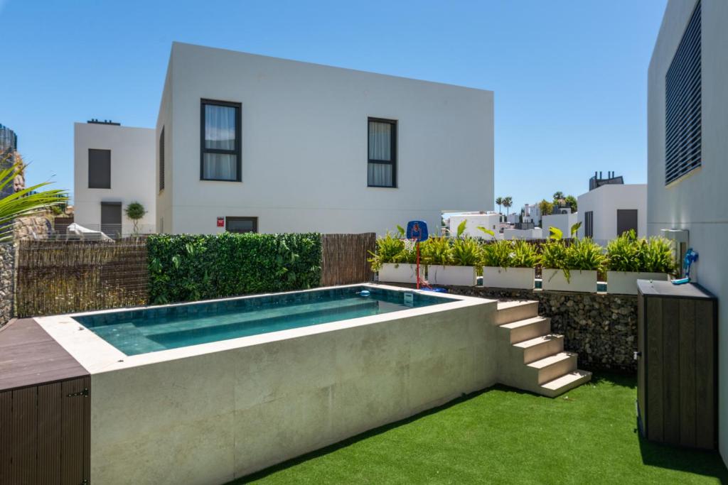 29 - Maison avec petite piscine privee - 3