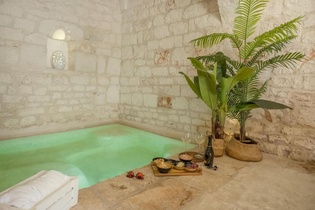 Suite Le Blanche - Luxury Cave Pool - 3