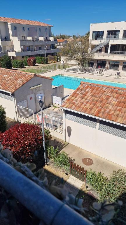 Beau duplex CAP CAMARGUE piscine 4 pers terrasse et parking dans résidence sécurisée - 2