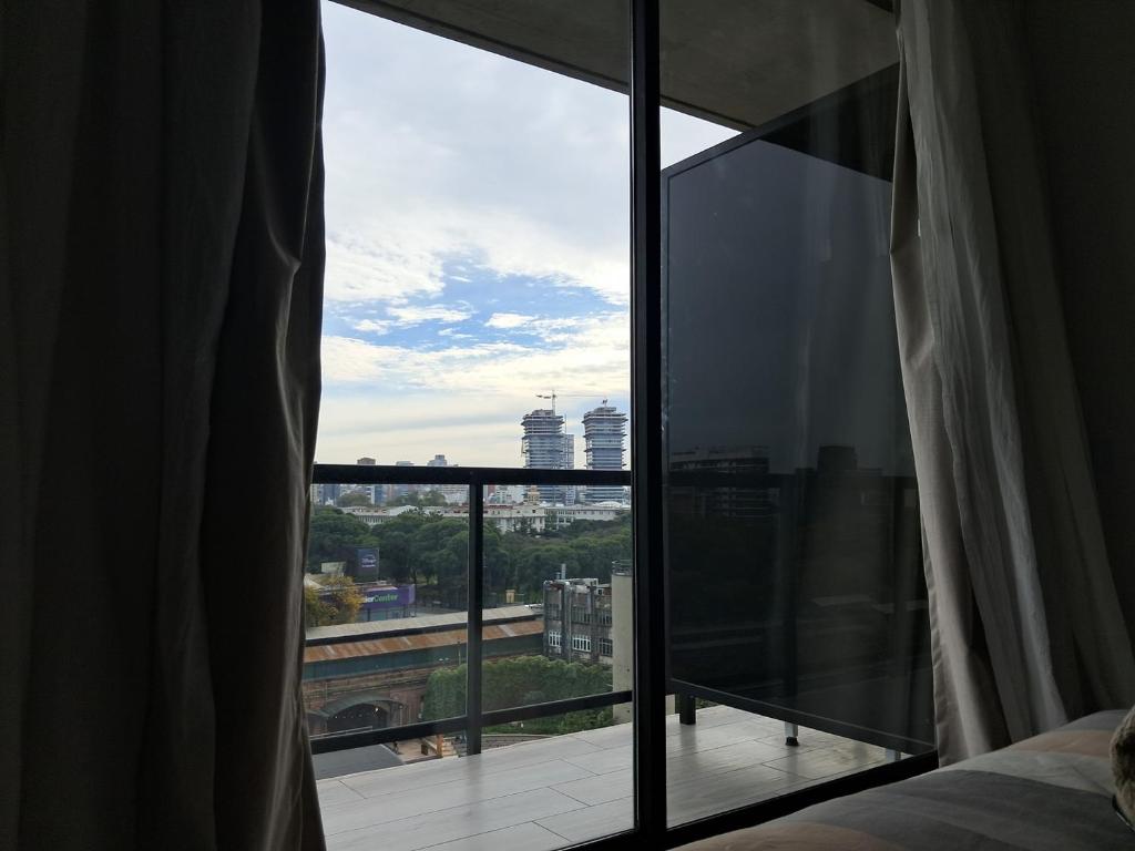 Palermo Soho Premium Suite | Balcony & Amenities - 3