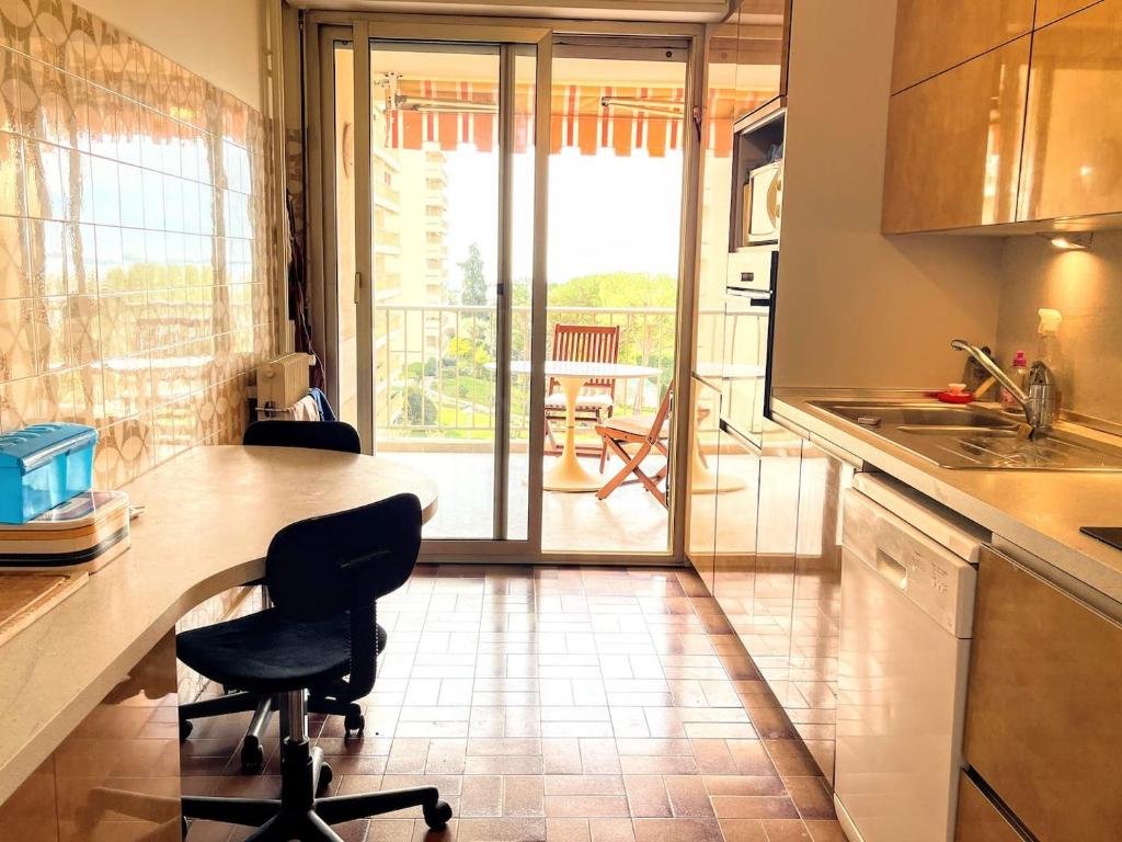 Dans belle résidence appartement 6 personnes piscine et tennis - 4