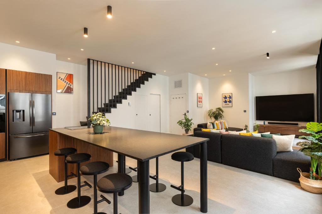 Le Loft MOHOM - Bourse du Travail - 4 Bedrooms, 4 Bathrooms, 4 Parkings - 3