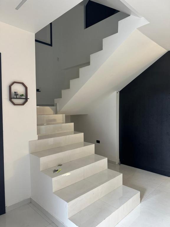 DLiam Home - 4