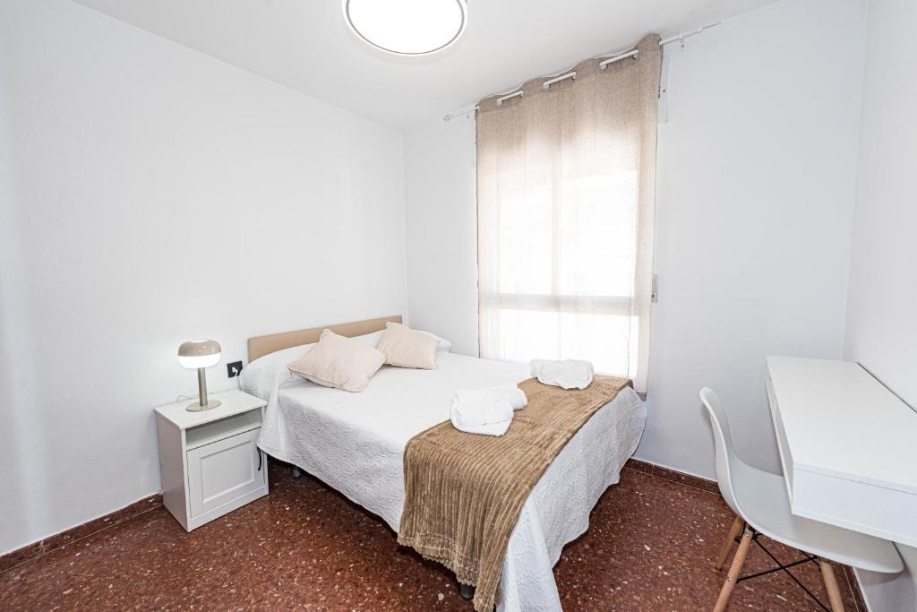 Bright & Spacious Apartment in Nerja Centre - 3
