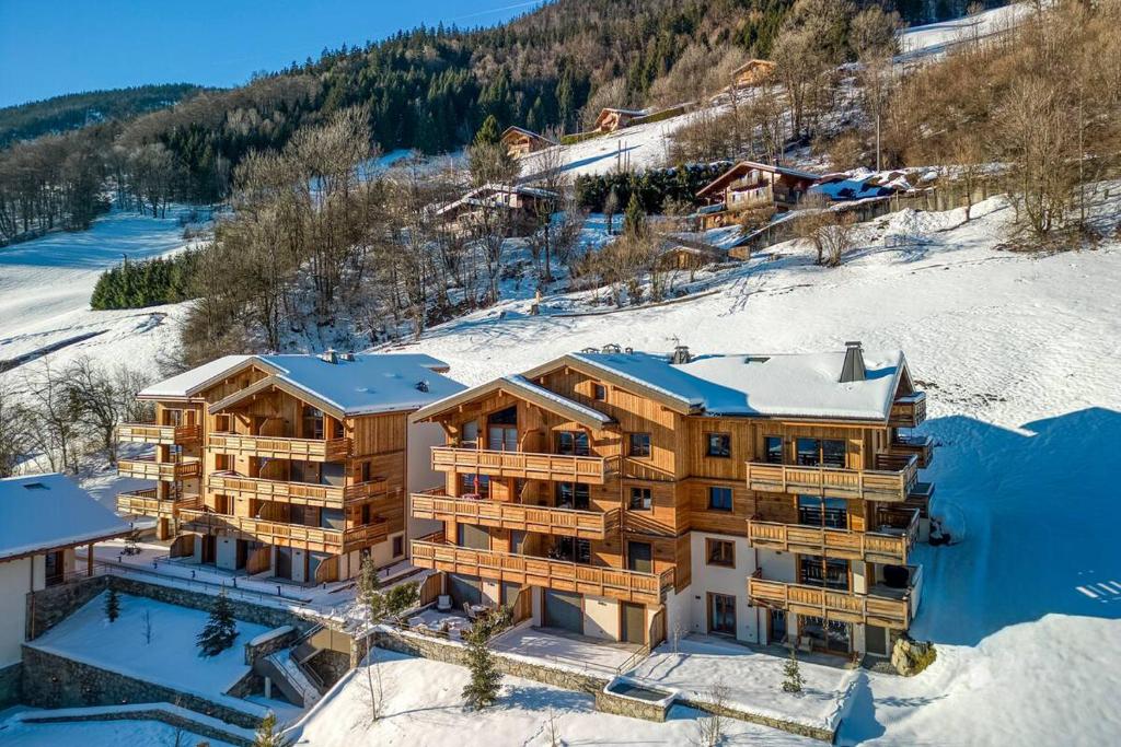 Modern Alpine Retreat with Gorgeous Views - 3
