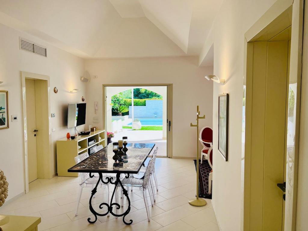 Villa Lucia with swimming pool 30 meters from the beach - 3