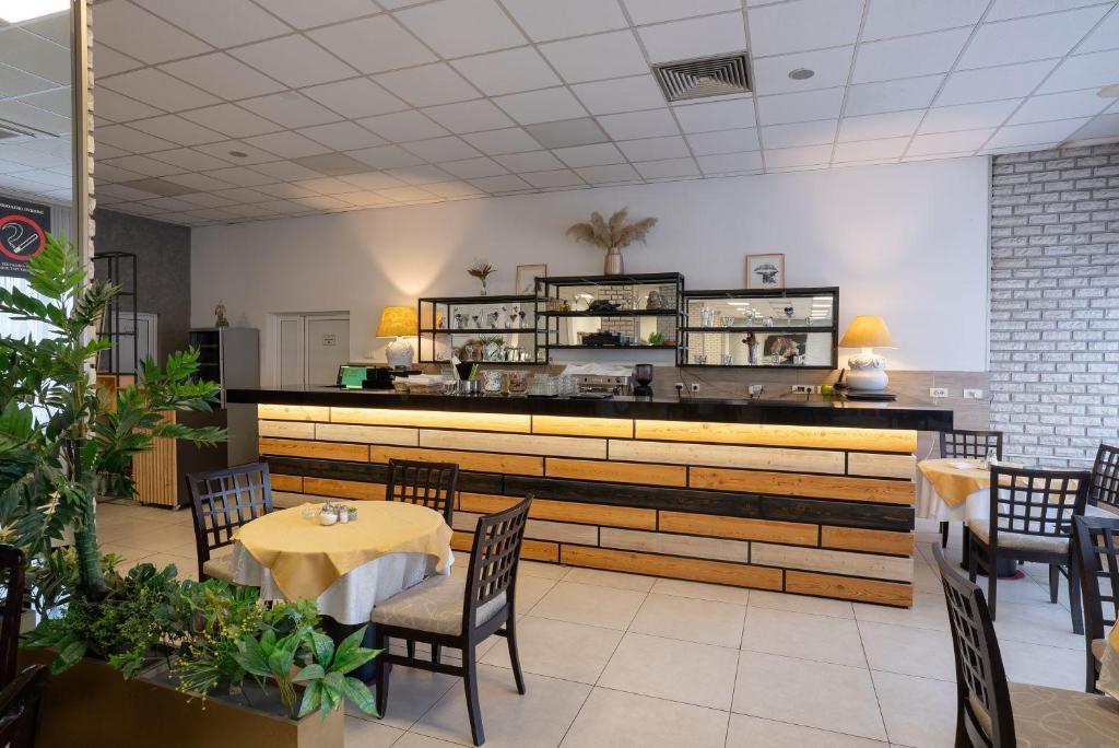 Hotel Slavija - 4