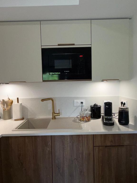 Riviera Pool Apartment - F2 - Parking privé - Proche plage - 4