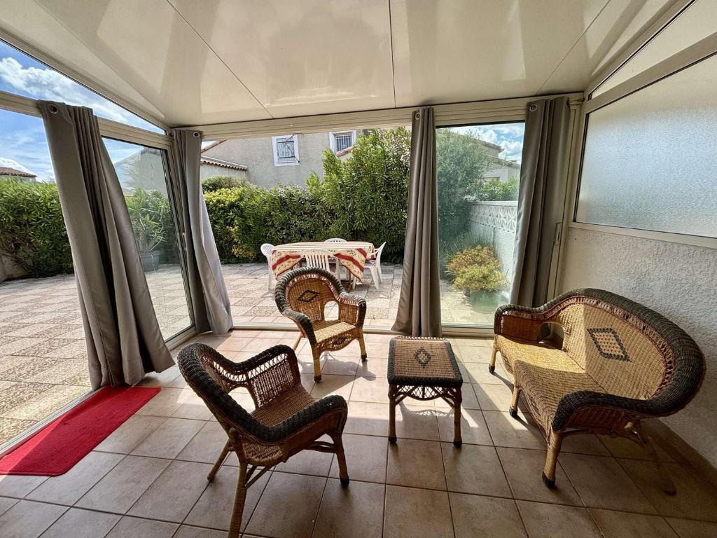 Maison 3 pièces mezzanine 5 couchages PORT LA NOUVELLE PN200-070 - 2