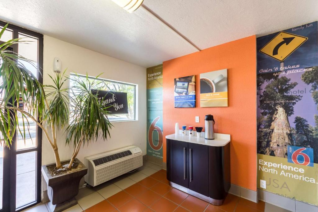 Motel 6-Uvalde, TX photo