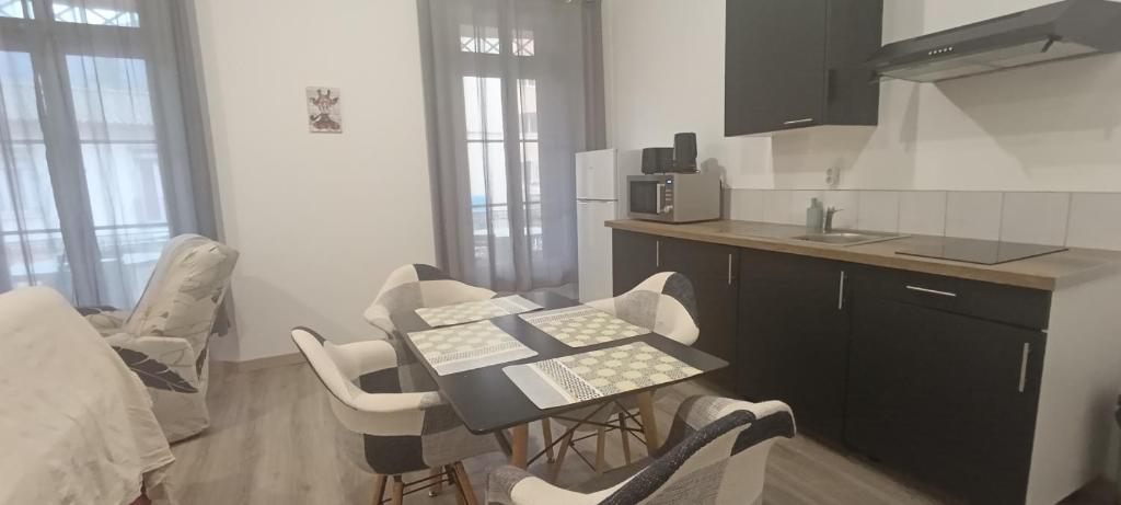 Apt 3, 1er étage, large T2 avec une terrasse commune - 2