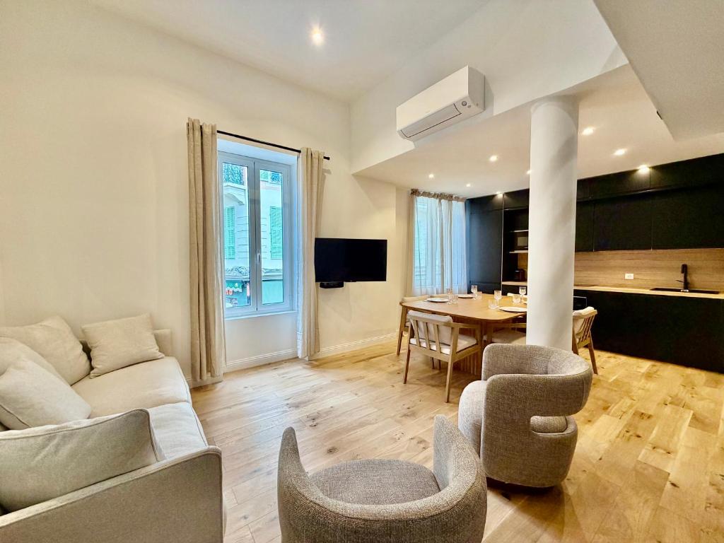 Promenade Carré d'Or DUPLEX RENOVE 3 chambres Plages 1 min - Recommandé pour 5 adultes - 1