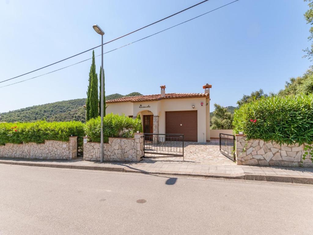 Villa in Calonge with Pool and Mountain Views - 2