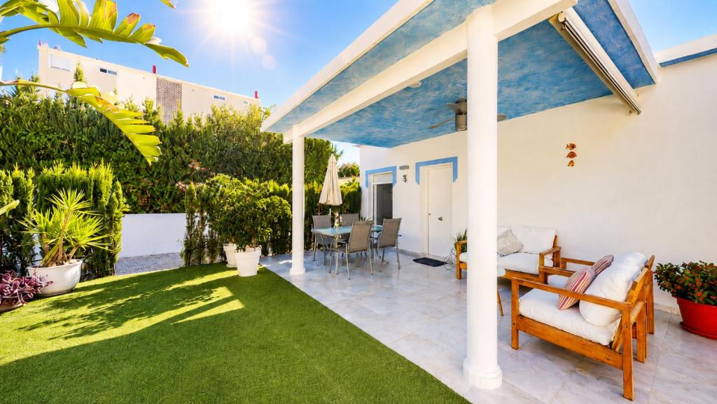 Villa Juan Miguel en Dénia a 50m de la playa Terraza, barbacoa y parking By Family Homes Rentals - 2