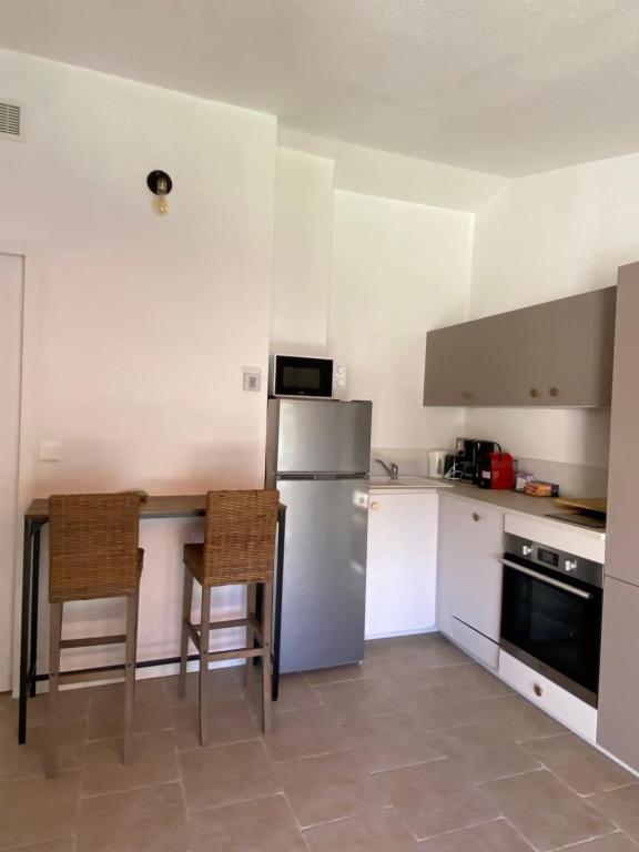 Appartement sur la corniche 4 personnes vue mer Boulouris St Raphael - 2