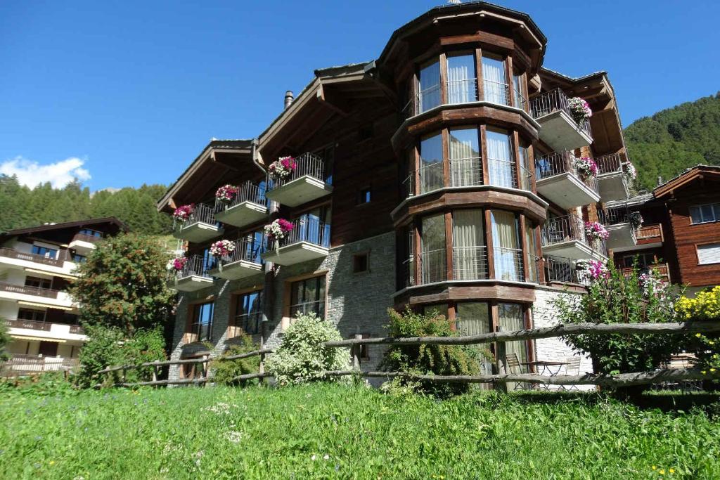The Phoenix Fitness Hotel & free Spa Access at Alpen Resort - 3