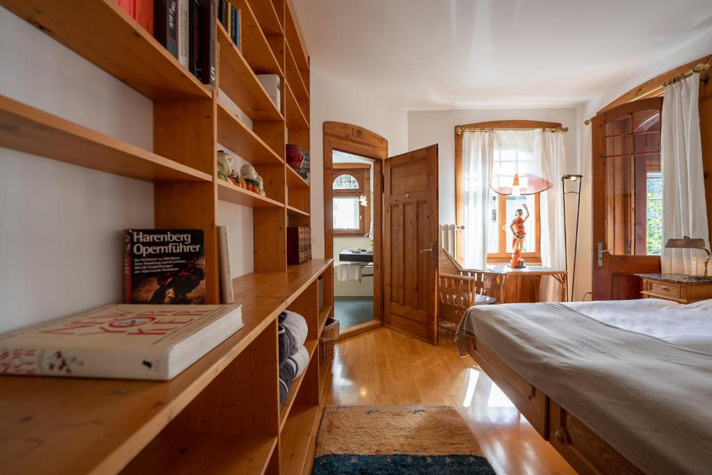 Stilvolle 3-Zimmer Wohnung in Jugendstilvilla - 2