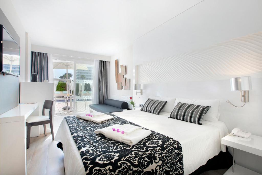 Mar Hotels Playa de Muro Suites — Hotel rooms in Playa de Muro, Balearic Islands