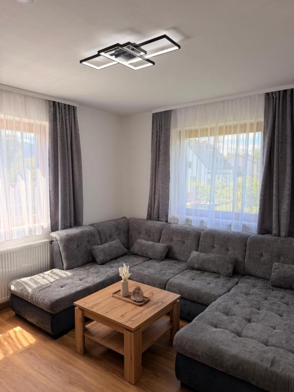 Premium Residence JR - Modern Design & Free Parking - 4