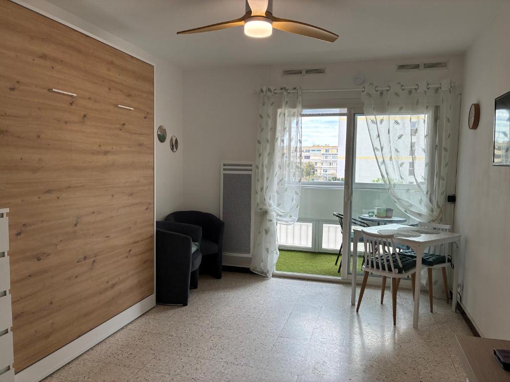 Studio 25m2 à deux pas des thermes - 4