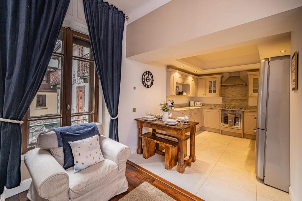 Pointe Lachenal - Beautifully furnished apartment in the heart of Chamonix - 1