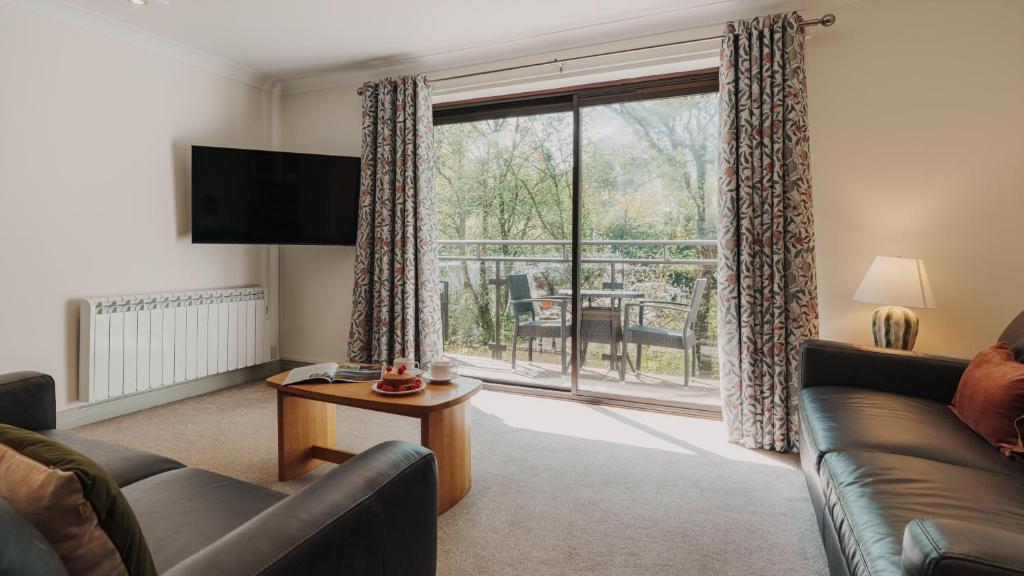 Wansfell Cottage At Windermere Marina Village photo 2