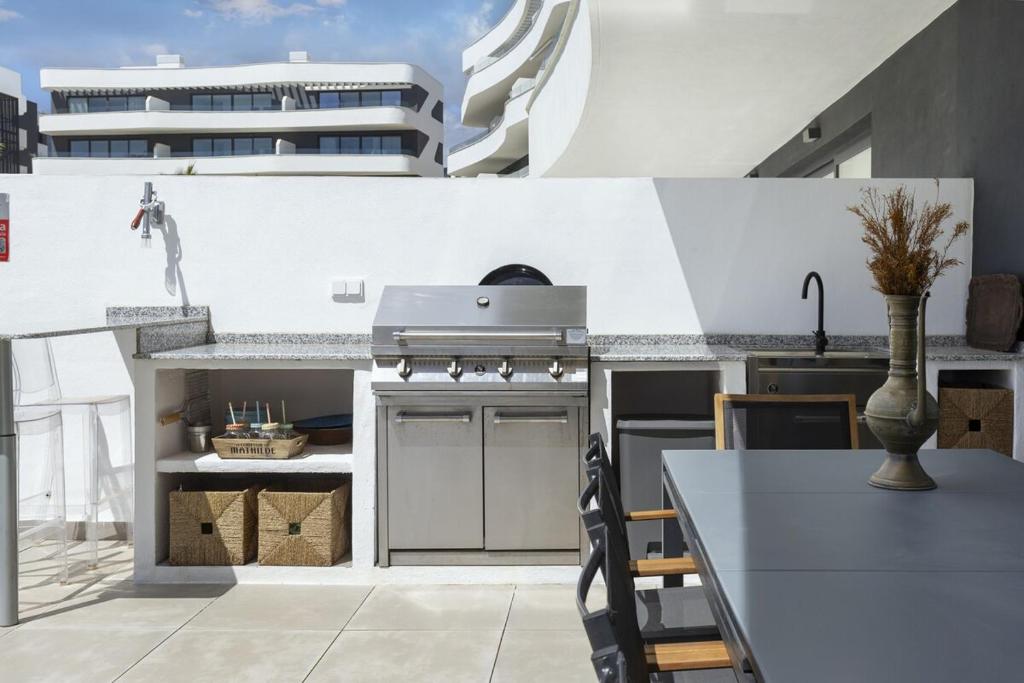 Luxury Apartment with Garden in Higueron - 5
