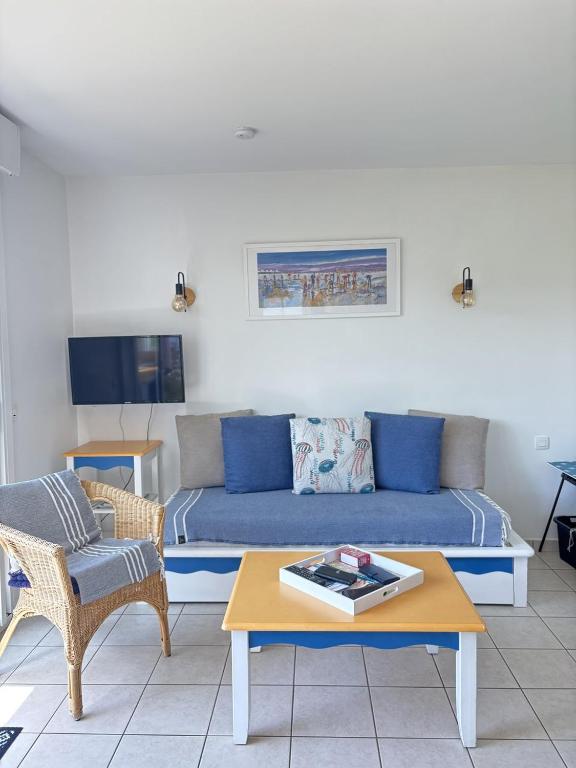 "LA MAISON DU BOCAGE" Maison 6 personnes, accès piscines gratuit, résidence privée au coeur d'un golf - 5