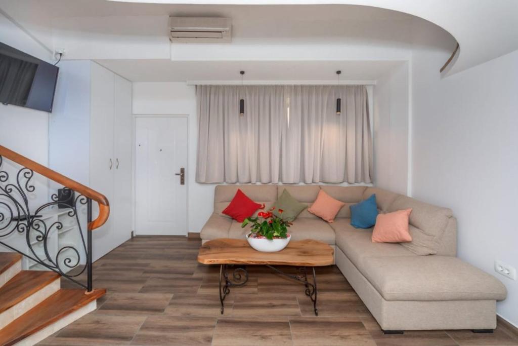 La Costa Apartments - 2