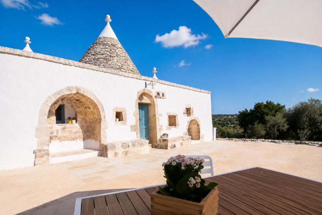 Trulli Santa Maria dei Grani - Authentic Puglia Trulli with Private Pool & Scenic Garden - 3