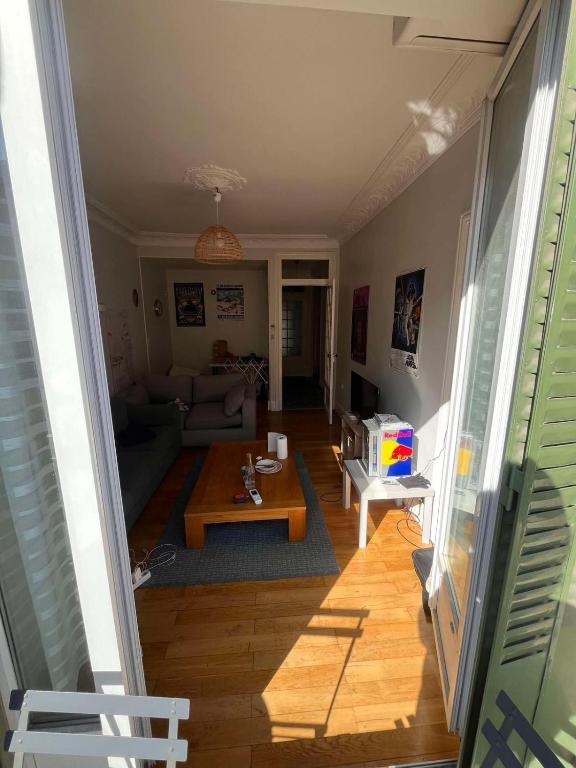 Chambre dans un appartement à 2 minutes à pied de la gare et GEM - 3