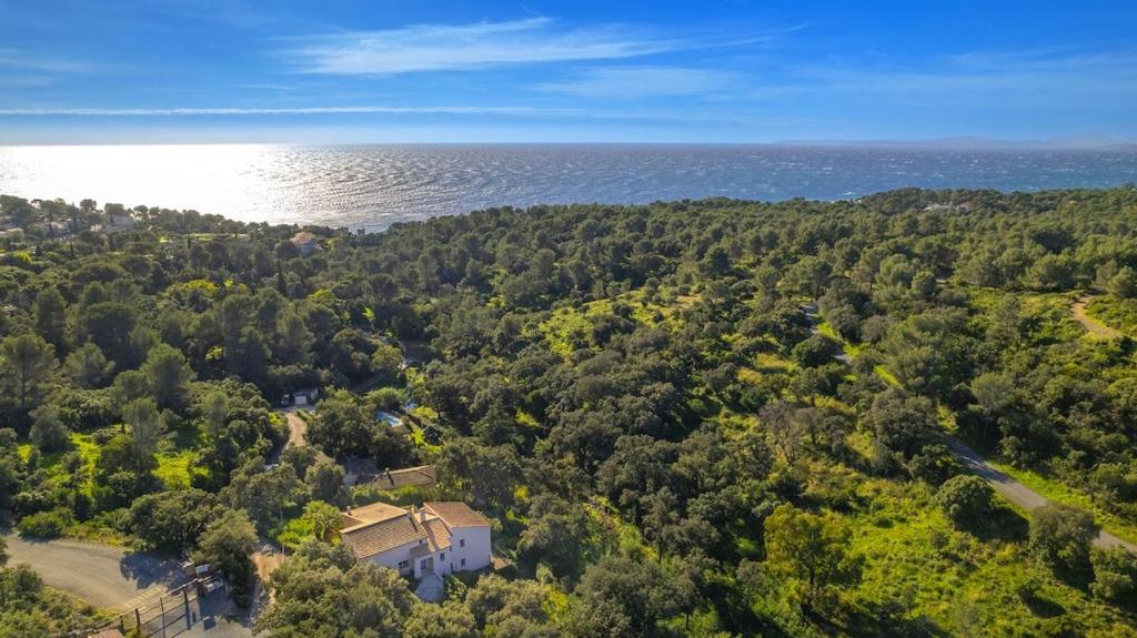 Villa les 3 sources d'Aiguebonne, Vue mer et Estérel, plages à pied - 1