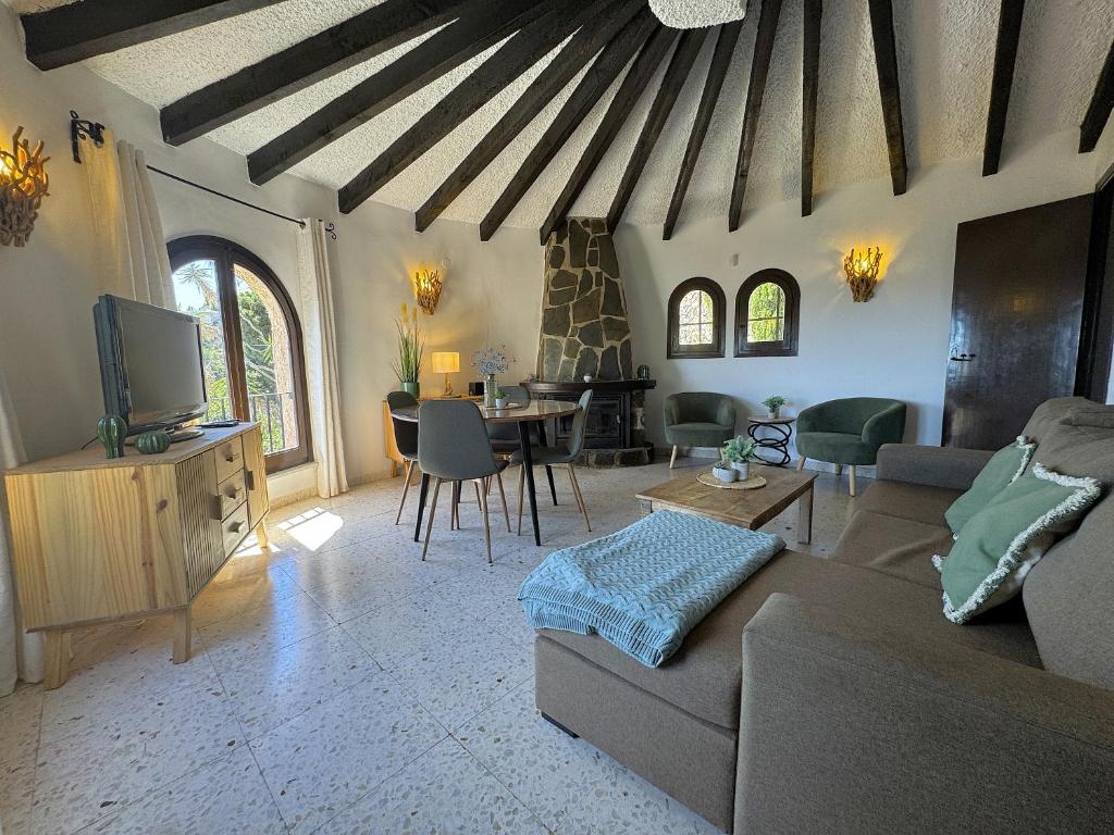 Maryvilla 0306 - 5
