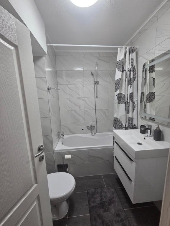 Prestige Bihac - 2