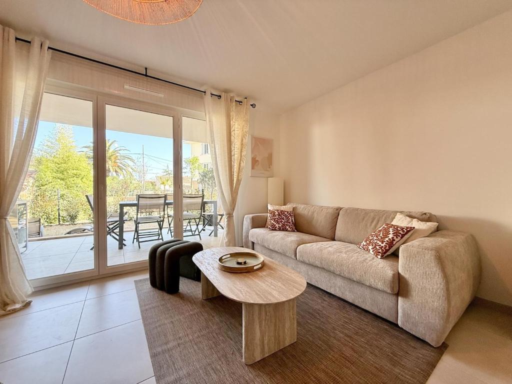 Appartement moderne 2 chambres, jardin, terrasse et garage - 1