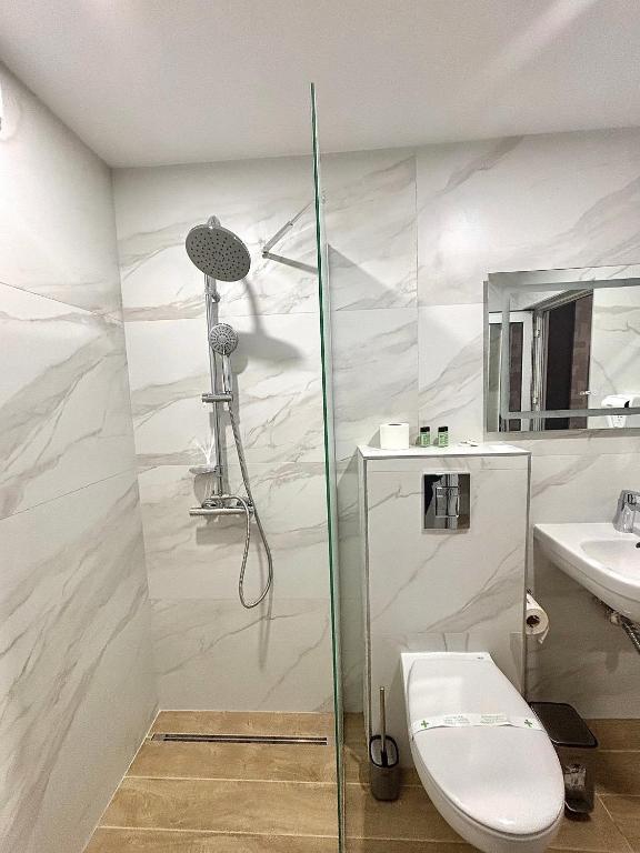 Zuhanyzó
