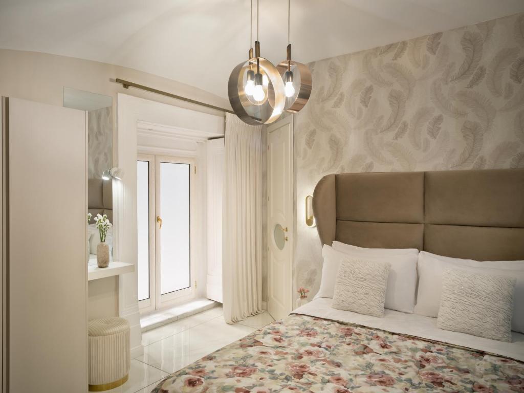 Via Toledo- 4suit en suite - Jacuzzi - Palazzo storico - - 4