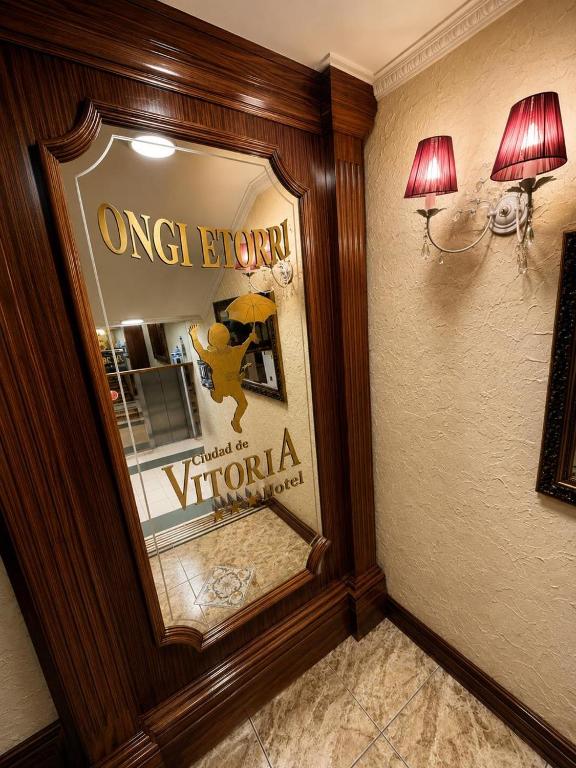 Hotel Ciudad de Vitoria - 2