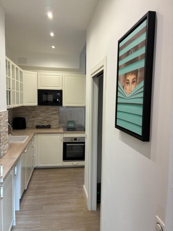 Quaint renovated apartment in the heart of town - 4