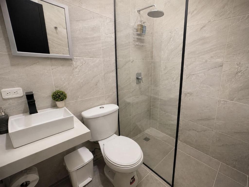 Modern, quiet and private apartment - 4