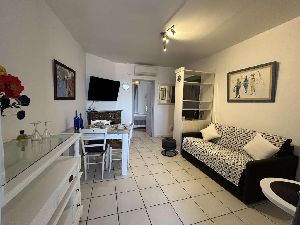 Appartement en centre avec clim - 3 pers. - FR-1-226A-220 - 2