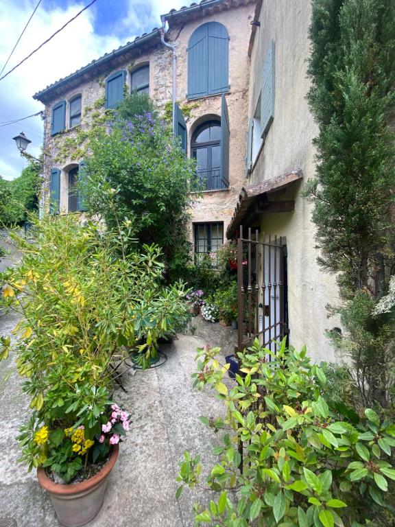 Charming Provençal House Between Sea and Mountain - 4