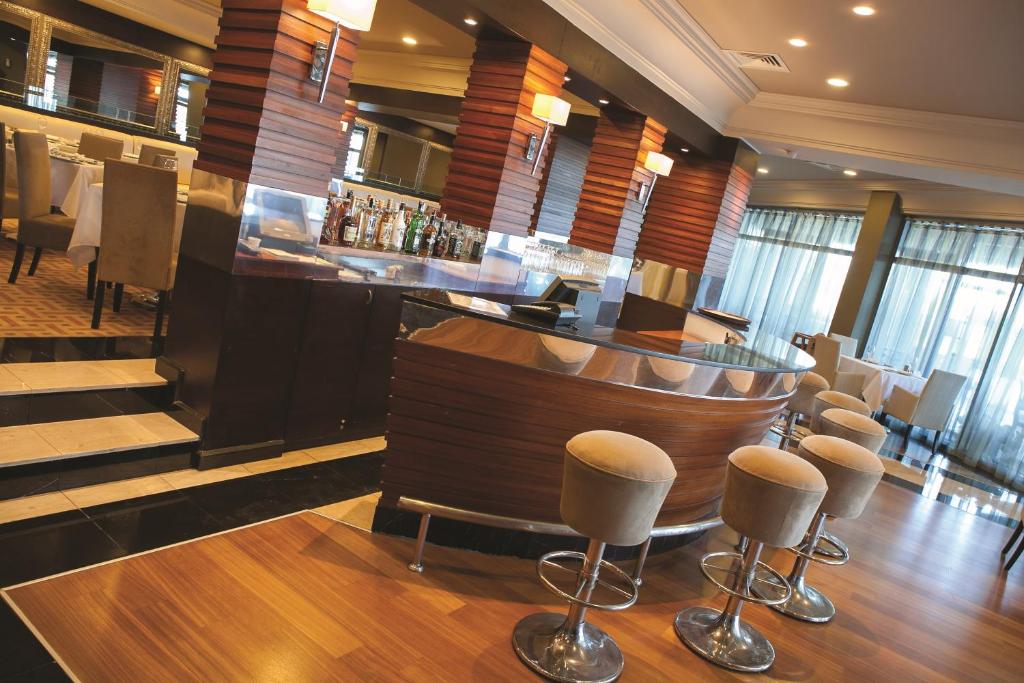 Pub/Lounge